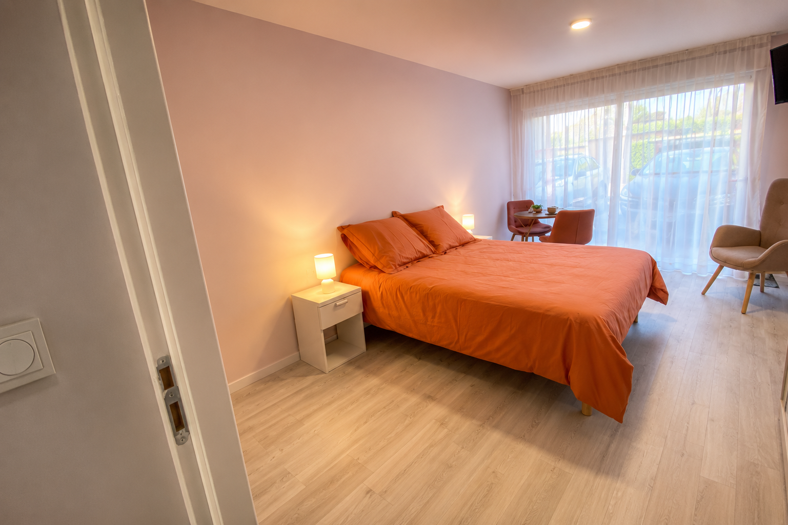 Chambre à coucher lumineuse